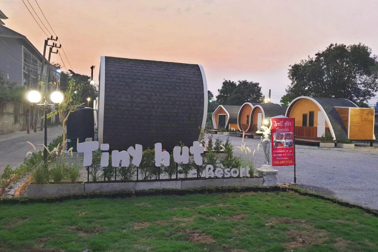 בנגקוק Tiny Hut Resort מראה חיצוני תמונה